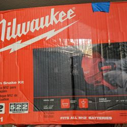 Milwaukee M12 Drain Snake w/ 1.5Ah Battery & Charger 