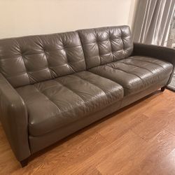 Gorgeous Leather Sofa 