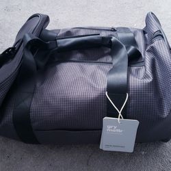 Gry Mattr Travel Duffle Bag