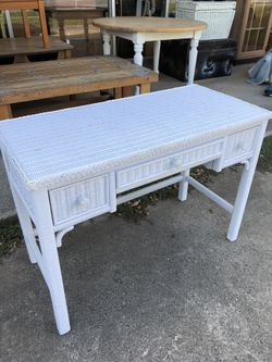 Wicker desk Henry Link