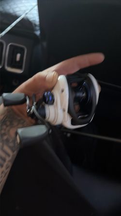 Baitcasting Fishing Reel White and Black