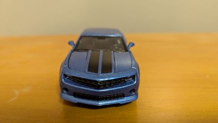 1:32 Scale Diecast Chevy Camaro in Blue