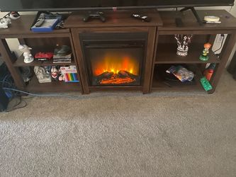 Entertainment center