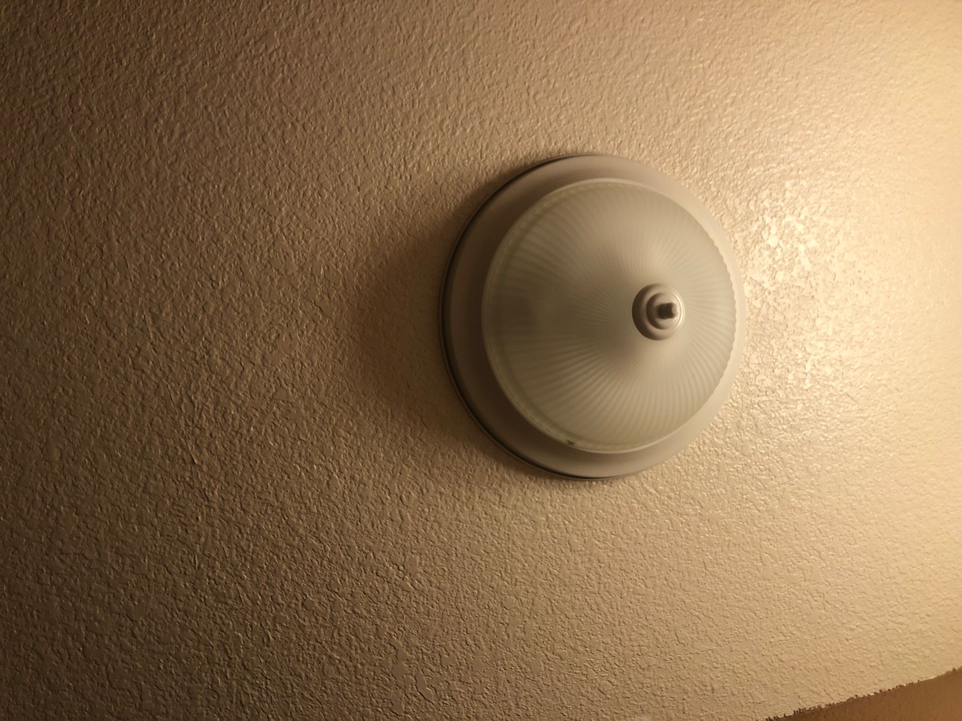 Light fixture