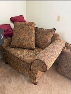 Free chair and ottoman