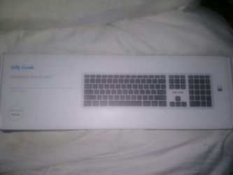 NIB$15: Jelly Comb Wireless Keyboard