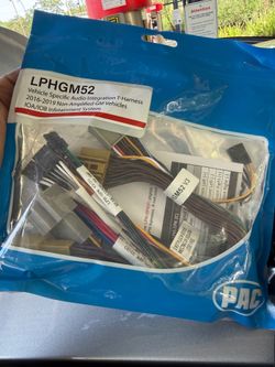 Stereo speaker wiring and harness kit
