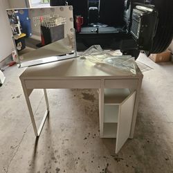 IKEA Desk With MIRROR