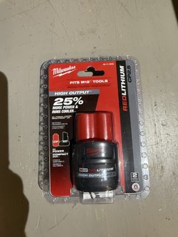 Milwaukee M12 12V Lithium-Ion CP High Output 2.5 Ah Battery Pack