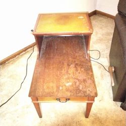 Vintage Antique Solid Wood End table with drawer.