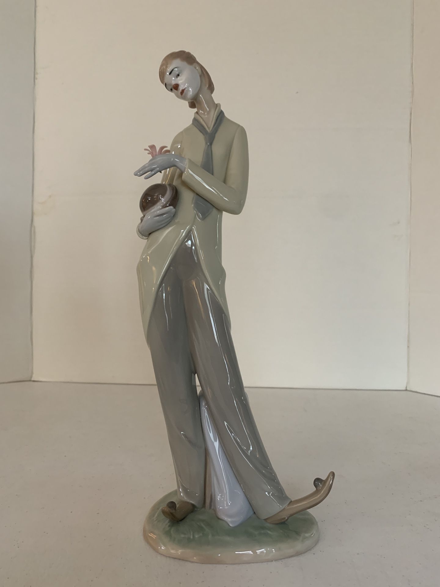 Lladro - Romantic Clown