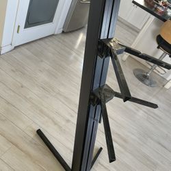 Ultimate Support APEX AX-48 Pro 2 Tiers Compact Low Space Keyboard Stand in Good Condition 