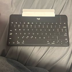 Logi wireless Bluetooth keyboard for phones