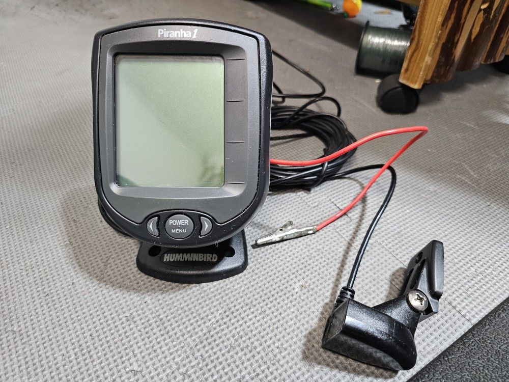 Hummingbird Piranah Depth Fish Finder