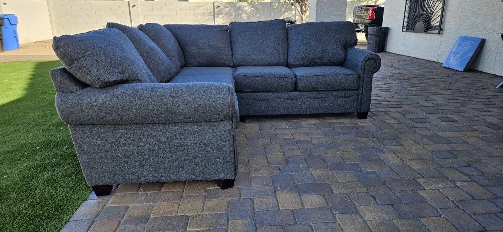 Sectional Couch !!!FREE DELIVERY!!!