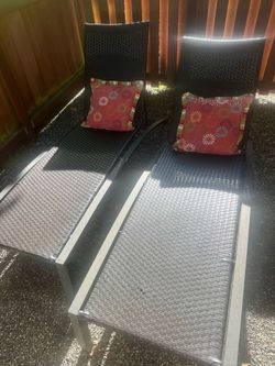 Sun loungers