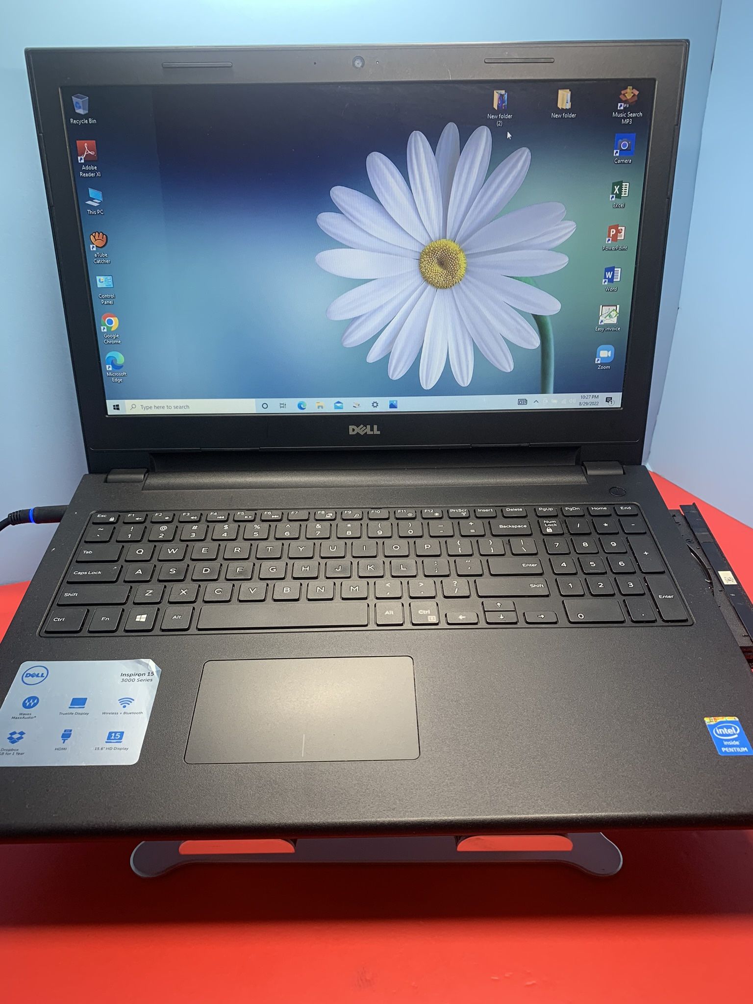 i3 ..i3..DELL INSPIRON Model 3542…. 6 GENERATION 500 GB HHD GBcapacity …6.00 GB -RAM . FASTER and READY FOR CLASSES ON LINE OR