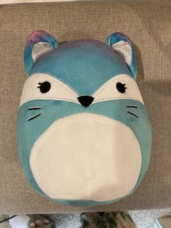 Squishmallow "vicki" fox