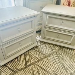 CUTE NIGHT STANDS AT PICKY PINCHERS 5280 SEMINOLE BLVD ST PETE OPEN NOON TO 6pm FREE DELIVERY 