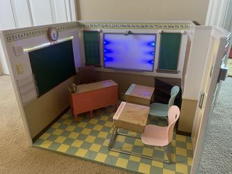 Electronic OG Girl School House for 18” American girl dolls for