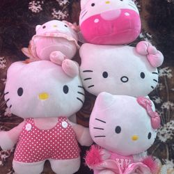 Hellokitty Plushy 