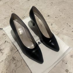 Chanel Black Leather Cap Toe Classic Heel Pumps 8.5