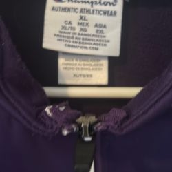 Champion Huskies Sweatshirt 