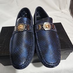 Navy Textured Leather Driver Loafer with Gold Lion Head,, size 9M