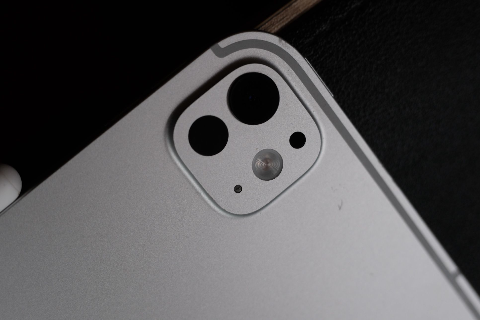 Apple iPad Pro 13inch M4 256GB Silver W/ Cellular AppleCare+ Eligible