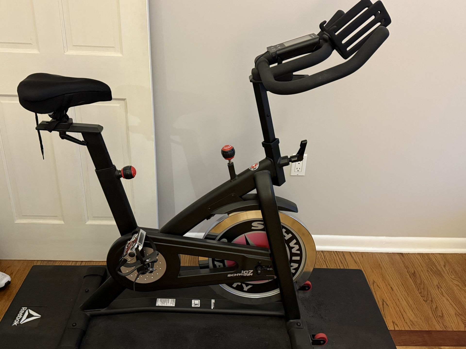 Schwinn IC7 Indoor Spin Bike