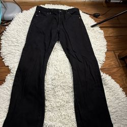 Levi’s men’s black denim jeans  Smoke free home  Size 36x30 In very good condition