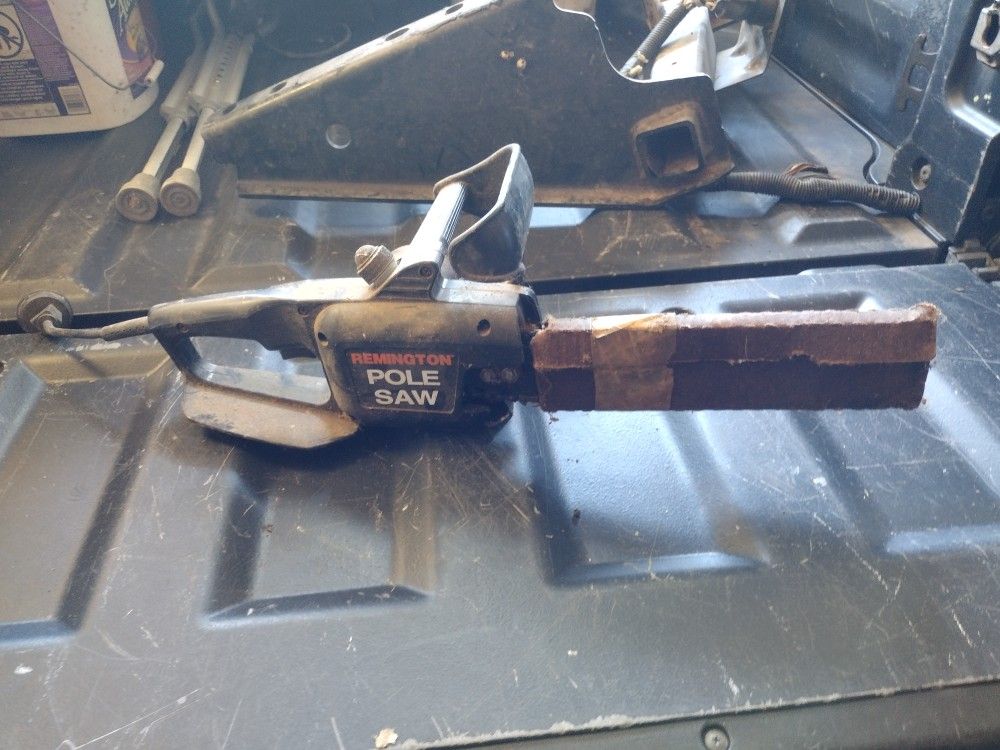 Remington Pole Saw Small Corded Chainsaw