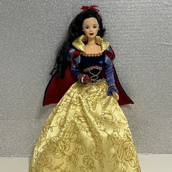 Barbie Snow White