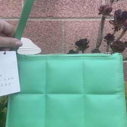 Women’s Wristlet New 