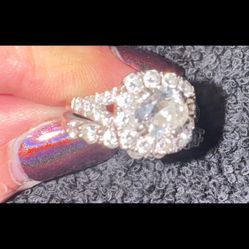 Diamond wedding ring