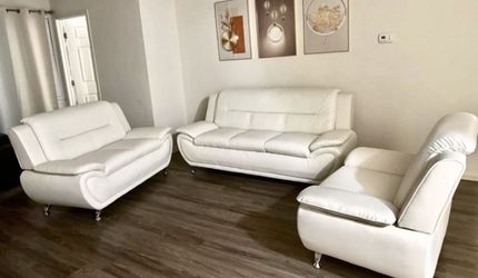 Modern Style White Leather Couch Set