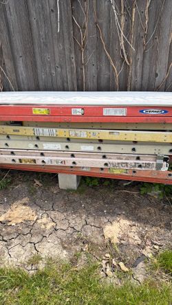 16 foot extension ladder with leveling leg