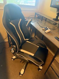 gaming chair $40 or best offer