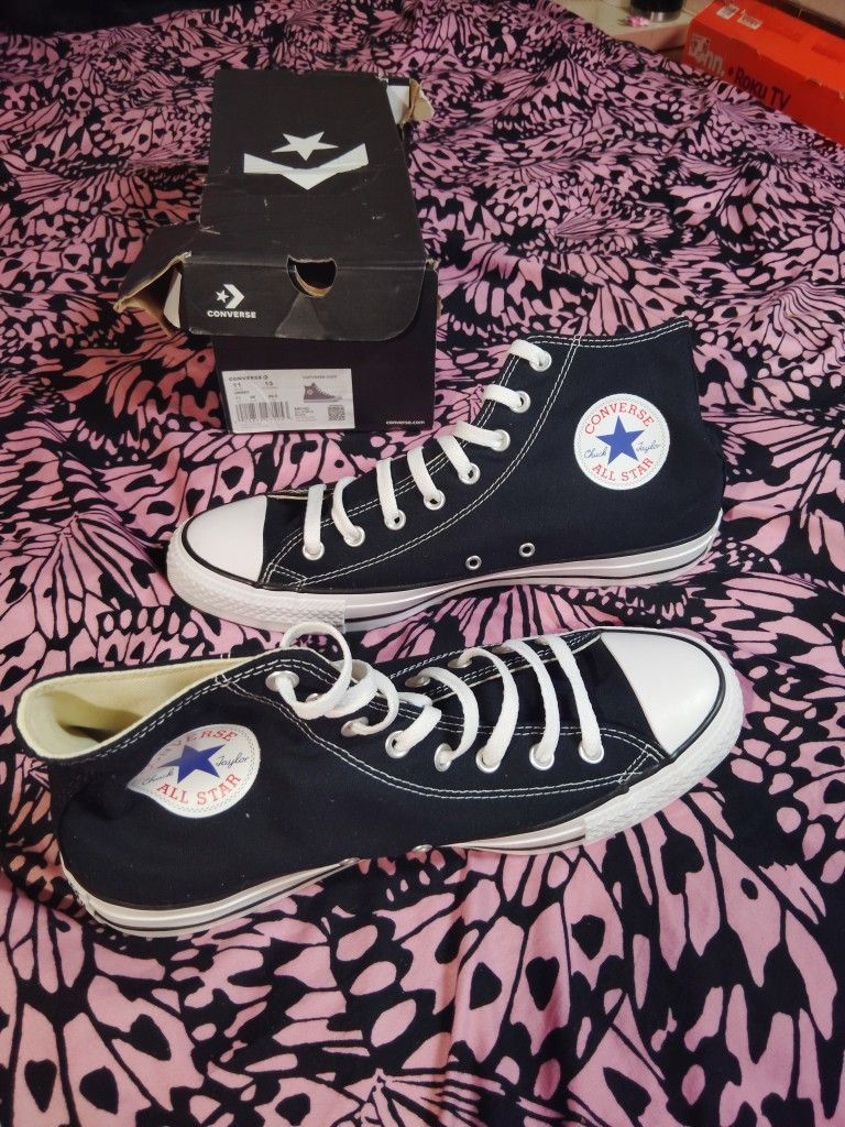 Men's Size 11 Or Women's Size 13 High Top Converse Shoes