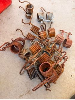 vw beetle 65-67 decklid springs