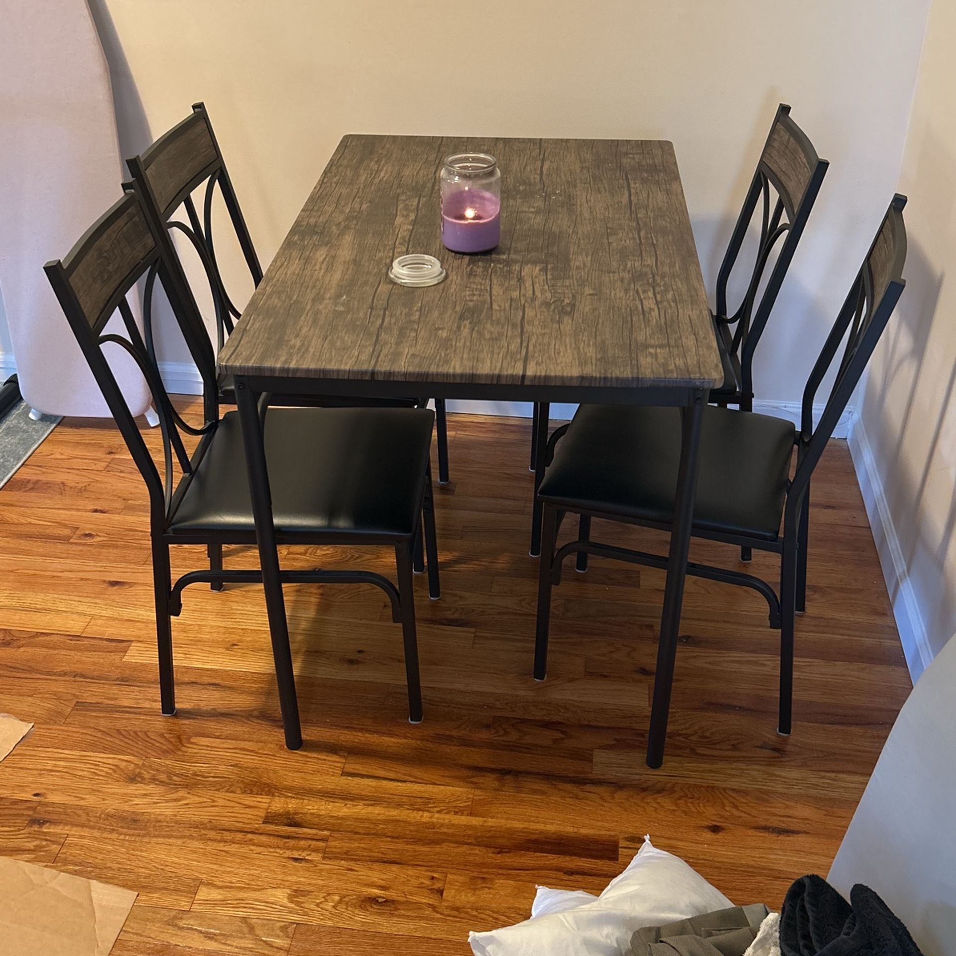 Table and 4 Chairs
