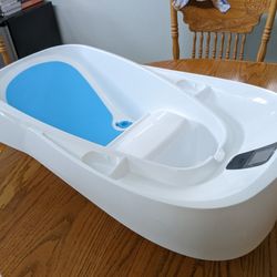 4moms Clearwater Baby Tub