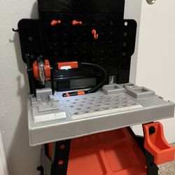 Black And Decked Kids Tool Bench 