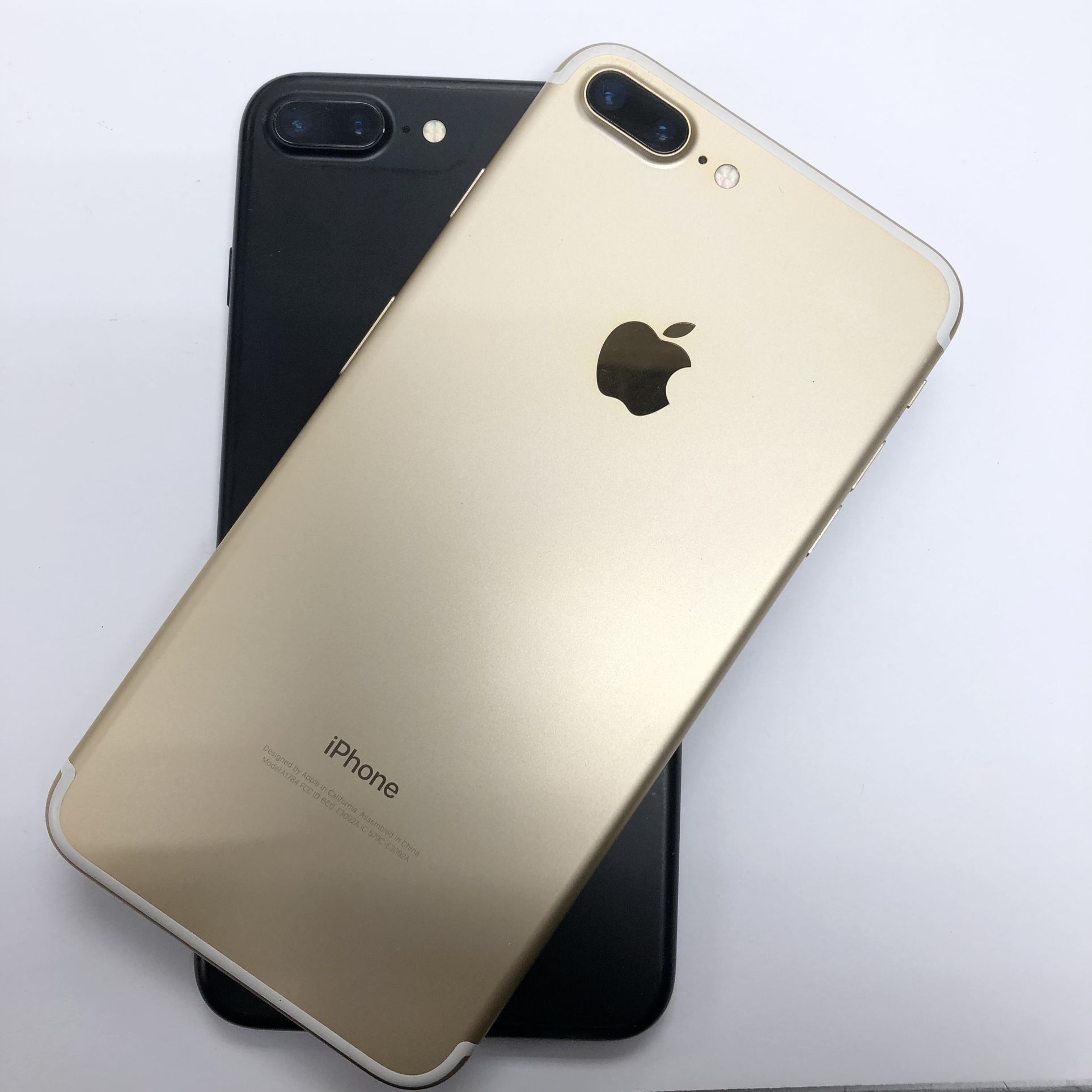 Factory Unlocked iphone 7 plus  sold with store warranty Each