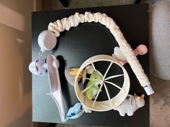 Crib mobile with lullaby music