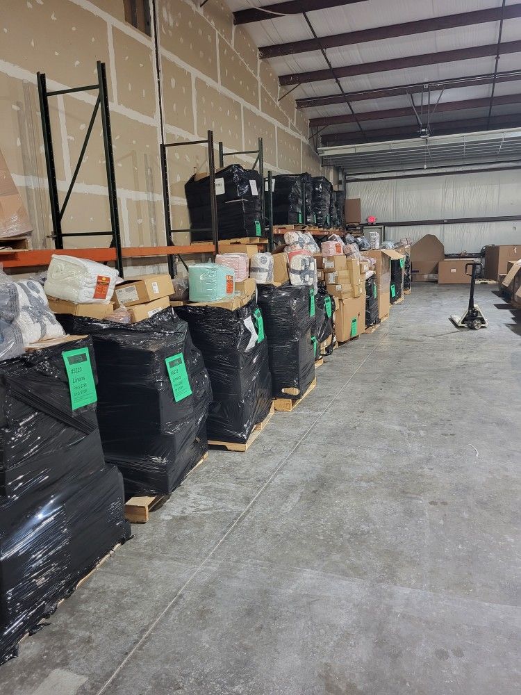 Pallets of Linens For Resellers $399 Or 2 For $700 Majority Blankets All New 60 To 80 Pcs Per Pallet