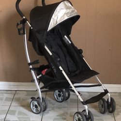 LIKE NEW SUMMER 3D LITE STROLLER!!!!!