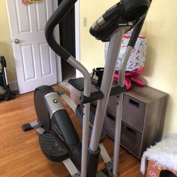 Pro-Form Cardio Cross Trainer 820  - Minimal use
