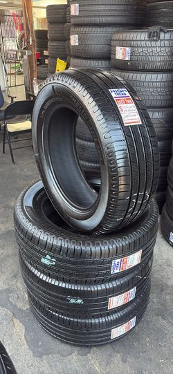 245/60/18 MICHELIN DEFENDER 2 (4 TIRES USED)