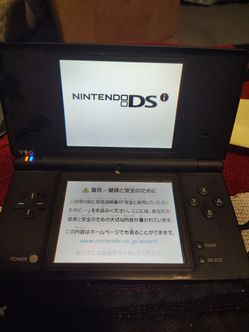 This item is a Nintendo DSi handheld video game console.